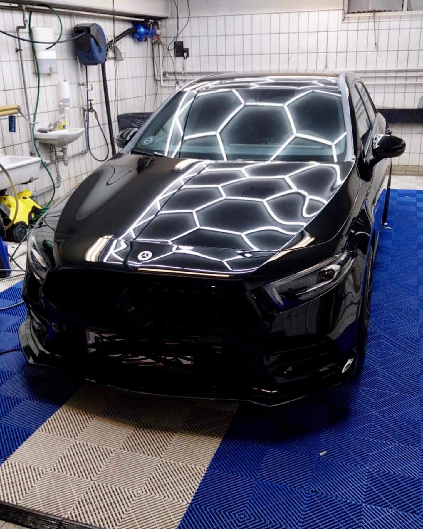 CARFREAKS WASH — om os